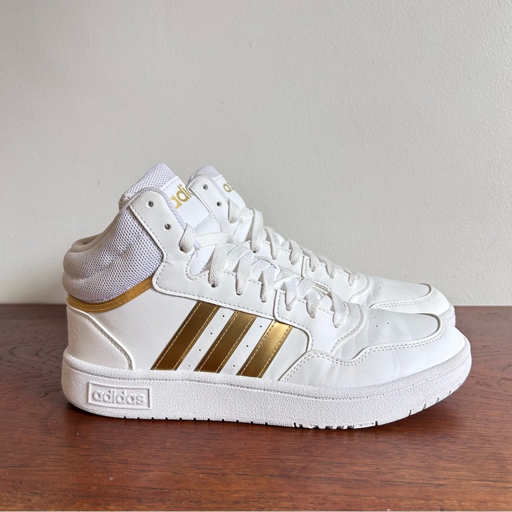 Adidas HOOPS 3.0 MID Classic Shoe